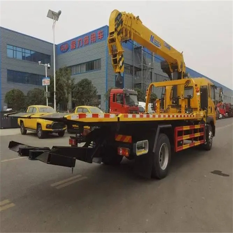 青州附近小随车吊出租电话，轻松解决搬运烦恼